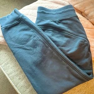 Lululemon On The Move joggers size 12